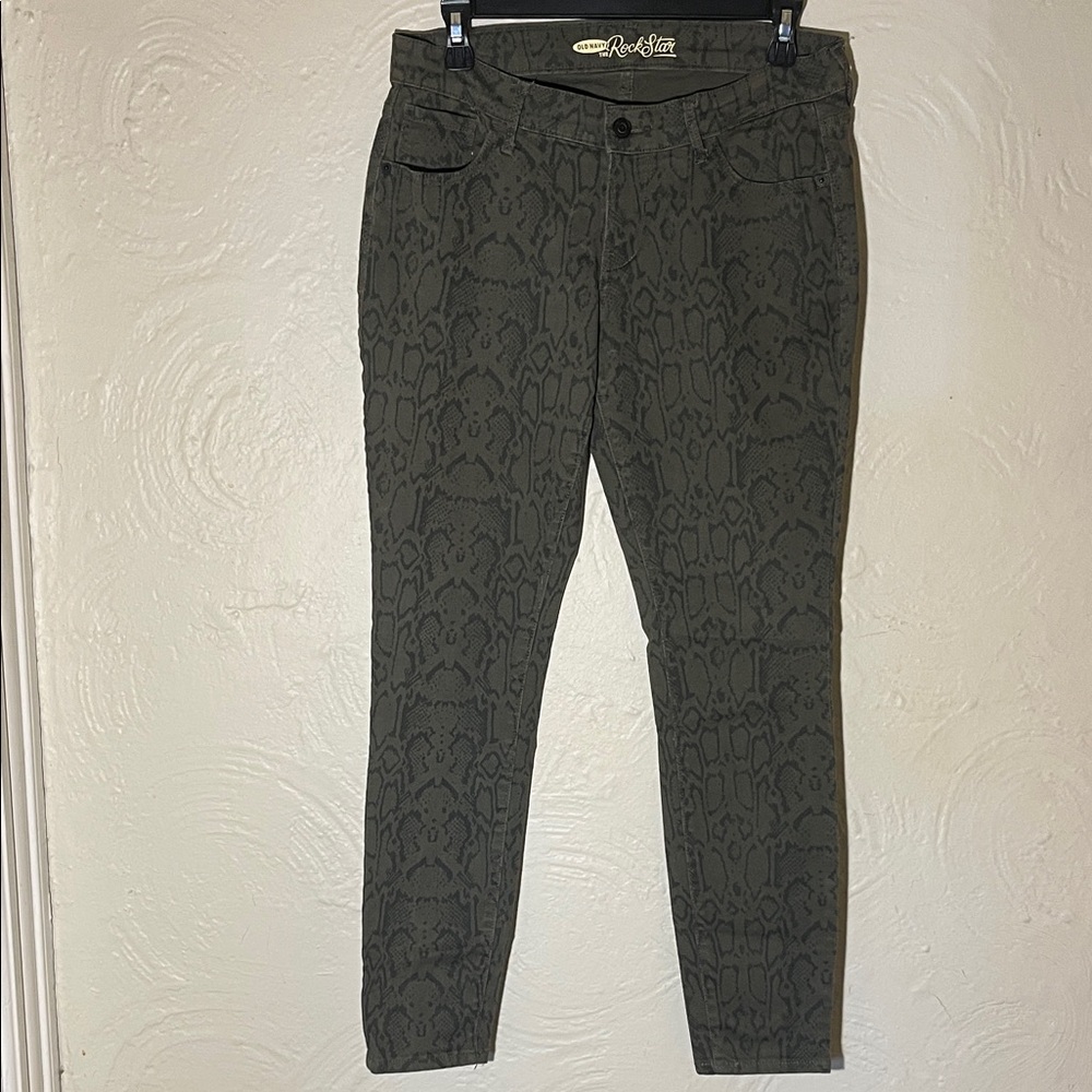 Old Navy Green Snake Print Rockstar Pants